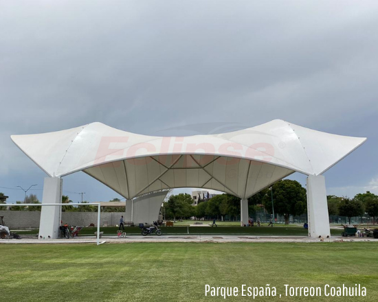 Tenso estructura del parque España en Torreón, Coahuila
